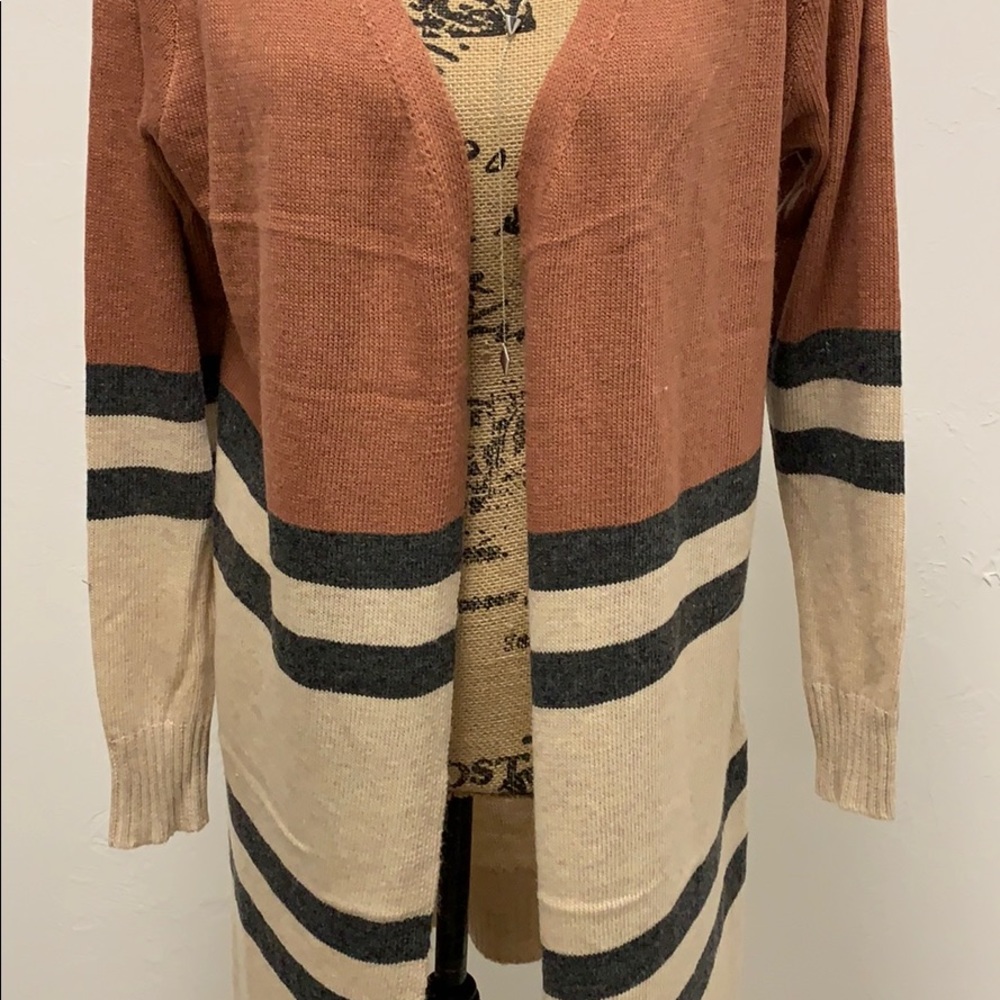 1️⃣ LEFT!! Long Sleeve Color Block Cardigan - Picture 6 of 8